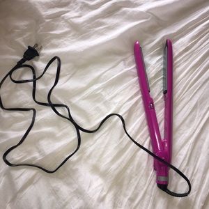 Brand new Conair hair straightener